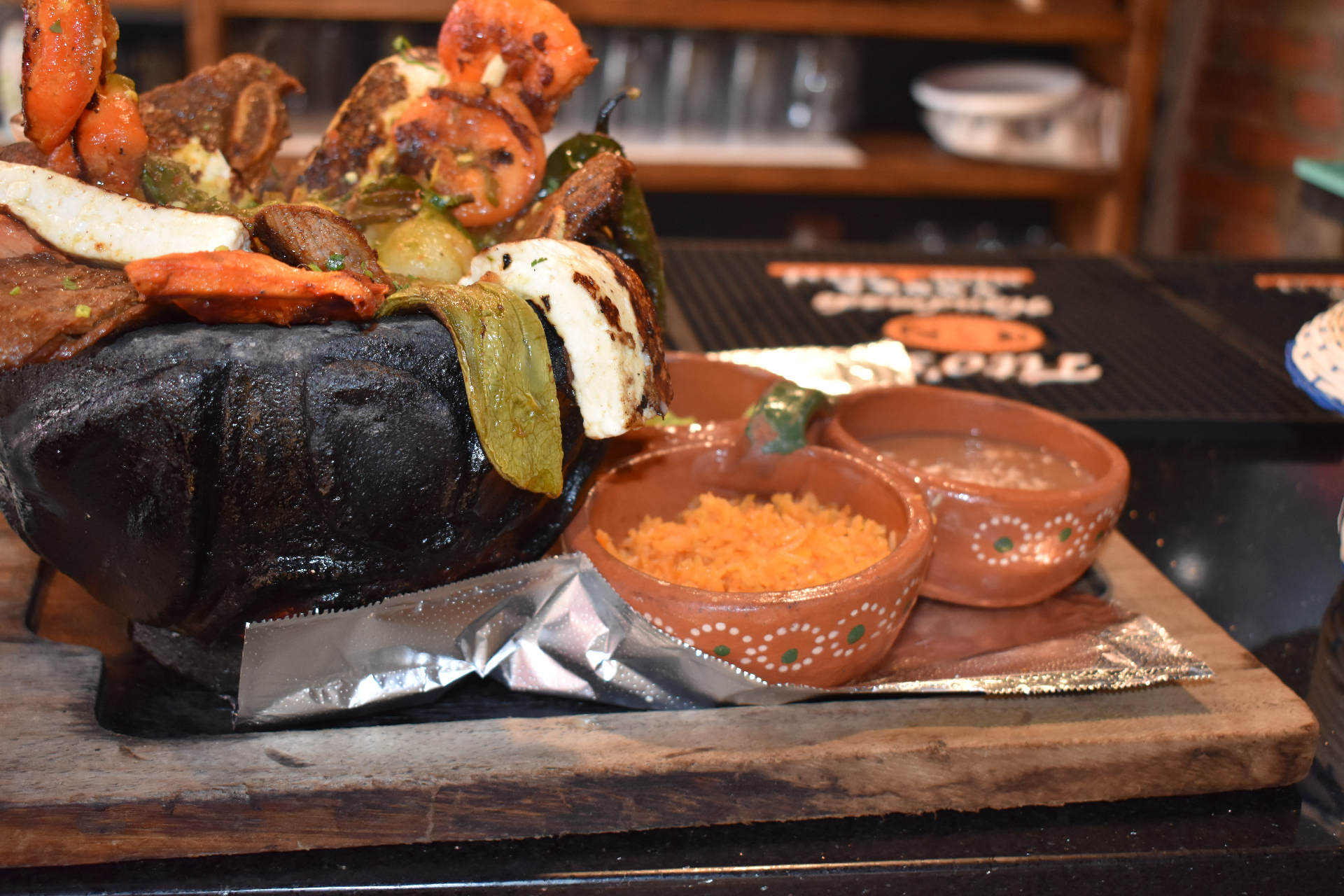 Los Molcajetes